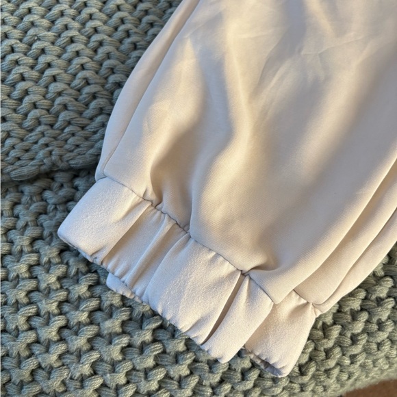 Lululemon Athletica Off-White Joggers - Picture 6 of 9